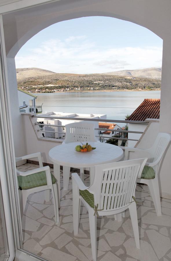 Apartments Iva Trogir Eksteriør billede