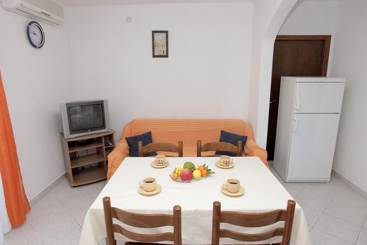 Apartments Iva Trogir Eksteriør billede
