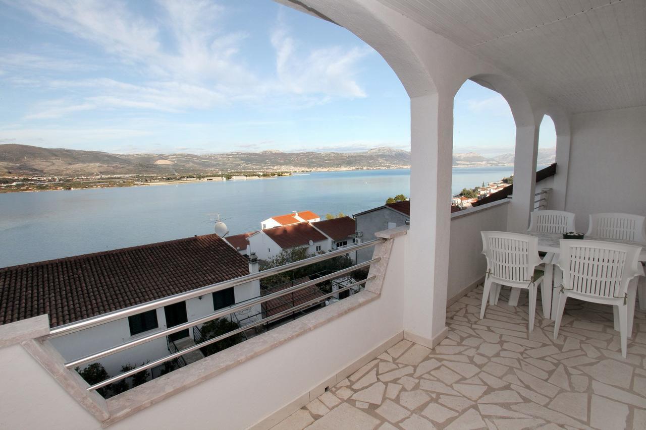 Apartments Iva Trogir Eksteriør billede