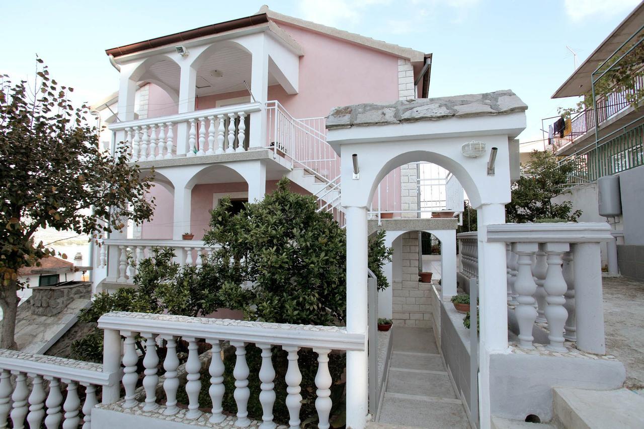 Apartments Iva Trogir Eksteriør billede