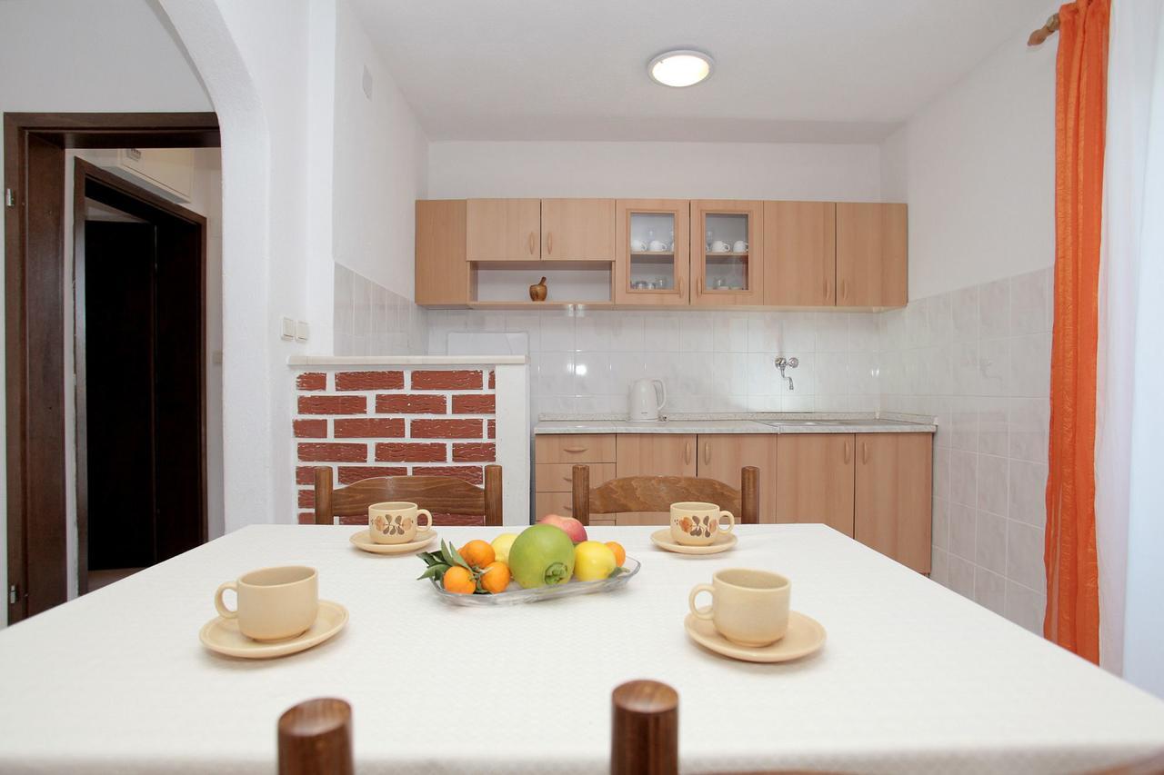 Apartments Iva Trogir Eksteriør billede